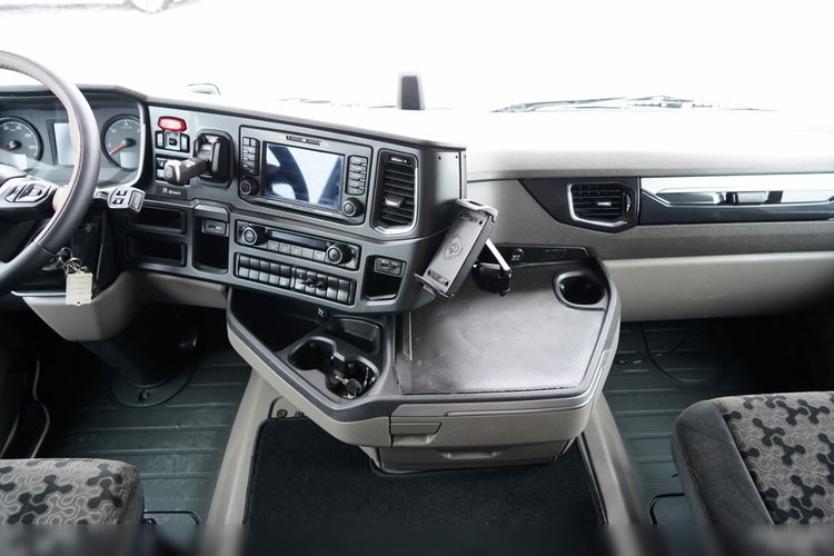 Scania R 450 / RETARDER / HYDRAULIKA /  KLIMATYZACJA POSTOJOWA / zdjęcie 32