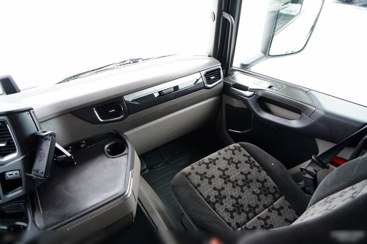 Scania R 450 / RETARDER / HYDRAULIKA /  KLIMATYZACJA POSTOJOWA / zdjęcie 33