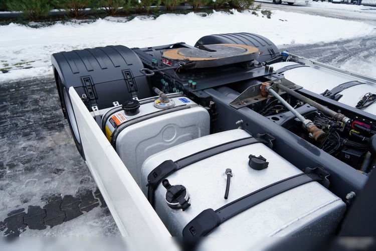 Scania R 450 / HYDRAULIKA / RETARDER /  KLIMA POSTOJOWA /  PO ZŁOTYM KONTRAKCIE / 2 ZBIORNIKI PALIWA  zdjęcie 17