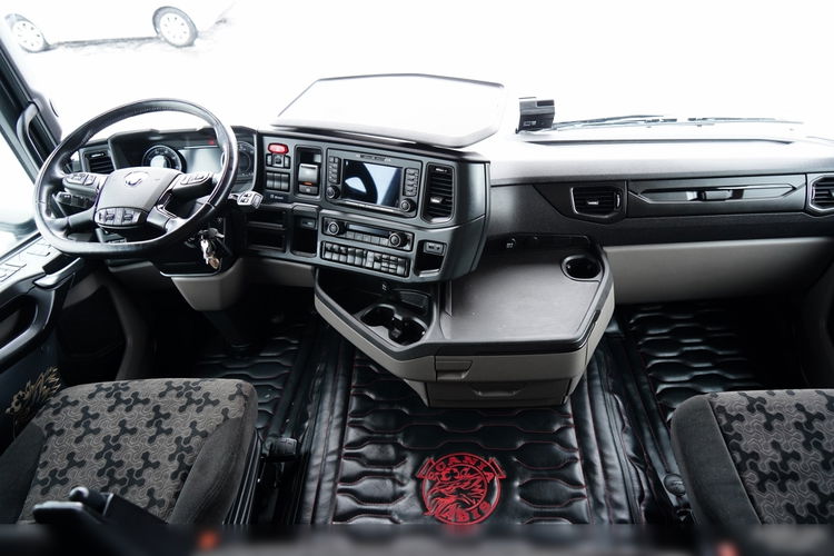 Scania R 450 / HYDRAULIKA / RETARDER /  KLIMA POSTOJOWA /  PO ZŁOTYM KONTRAKCIE / 2 ZBIORNIKI PALIWA  zdjęcie 32