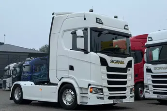 Scania S450 2020/21 ASO TV cała na poduszce z Niemiec