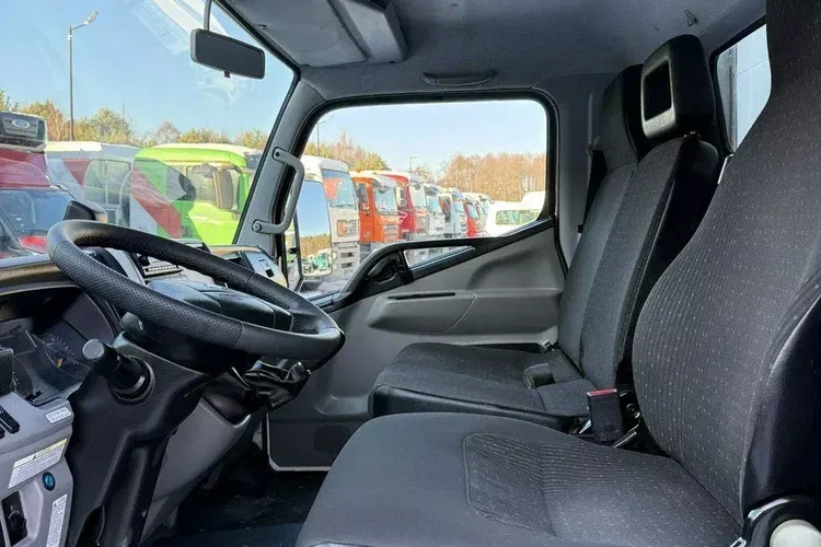 Mitsubishi Fuso zdjęcie 11