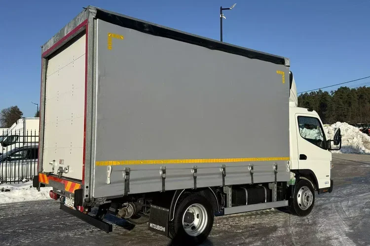 Mitsubishi Fuso zdjęcie 5