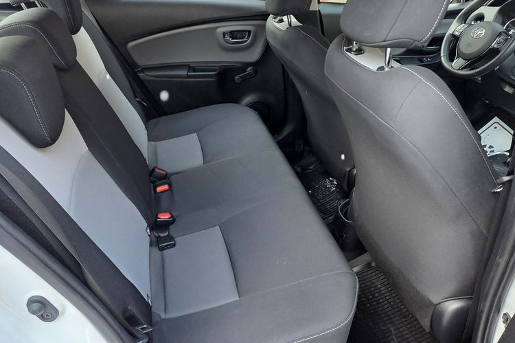 Toyota Yaris Hybrid 100 KM , Premium E-Cvt, Nawigacja, Salon PL, I WŁ, Serwis ASO, zdjęcie 15
