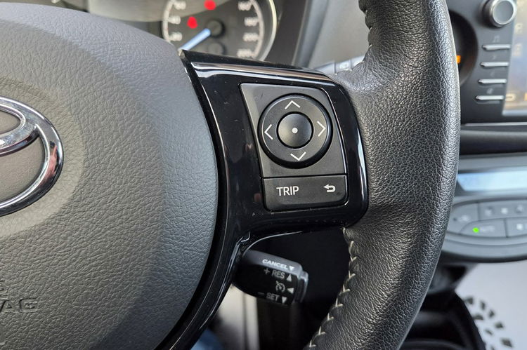 Toyota Yaris Hybrid 100 KM , Premium E-Cvt, Nawigacja, Salon PL, I WŁ, Serwis ASO, zdjęcie 22