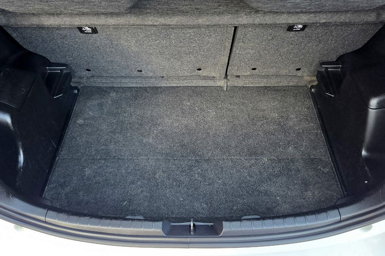 Toyota Yaris Hybrid 100 KM , Premium E-Cvt, Nawigacja, Salon PL, I WŁ, Serwis ASO, zdjęcie 33