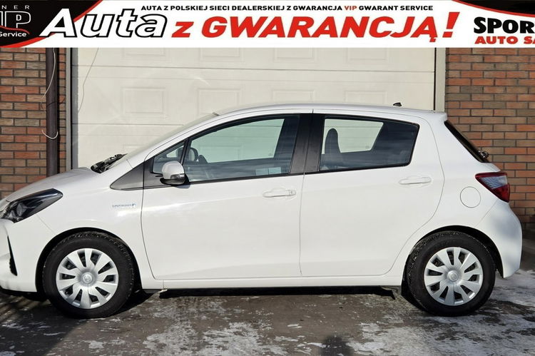 Toyota Yaris Hybrid 100 KM , Premium E-Cvt, Nawigacja, Salon PL, I WŁ, Serwis ASO, zdjęcie 4