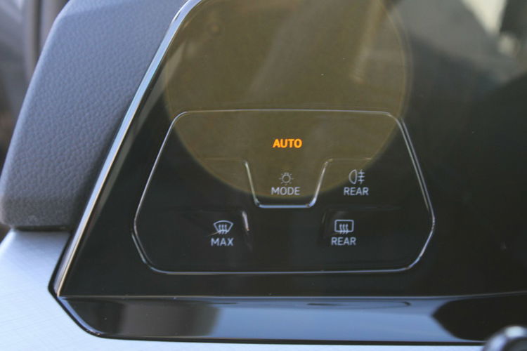 Volkswagen Golf LIFE Asystent Kamera Salon Polska Gwarancja zdjęcie 18