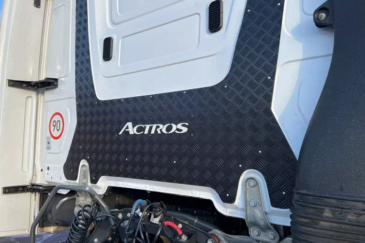 Mercedes ACTROS MP5 zdjęcie 31