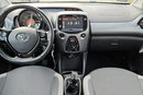 Toyota Aygo 1.0 VVTi 72KM X-PLAY TECH, salon Polska, gwarancja, FV23% zdjęcie 4