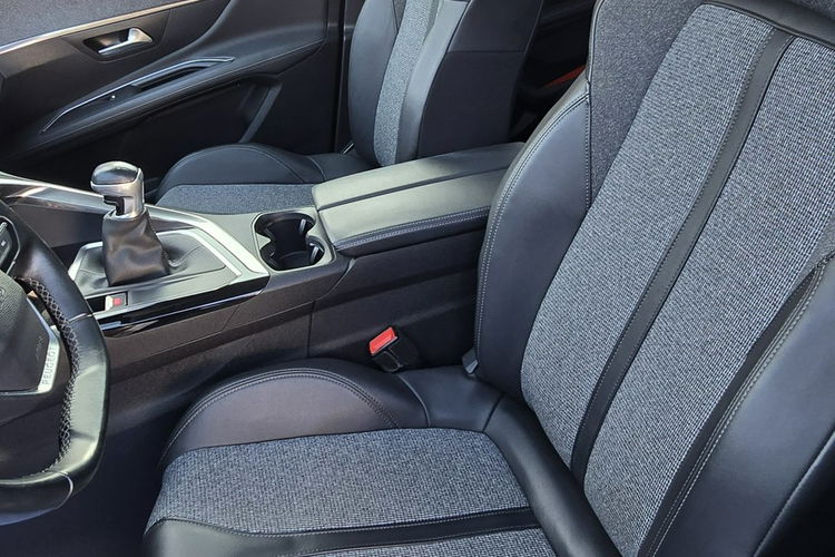 Peugeot 3008 1.2Turbo Benz. Kam.Cof.360s.Navigacja.Panorama Dach.Czytanie Znaków. zdjęcie 16