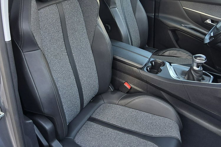 Peugeot 3008 1.2Turbo Benz. Kam.Cof.360s.Navigacja.Panorama Dach.Czytanie Znaków. zdjęcie 26