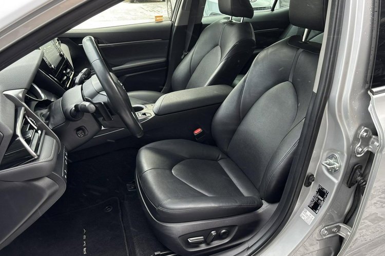 Toyota Camry 2.5 HSD 218KM EXECUTIVE, gwarancja, FV23% zdjęcie 11