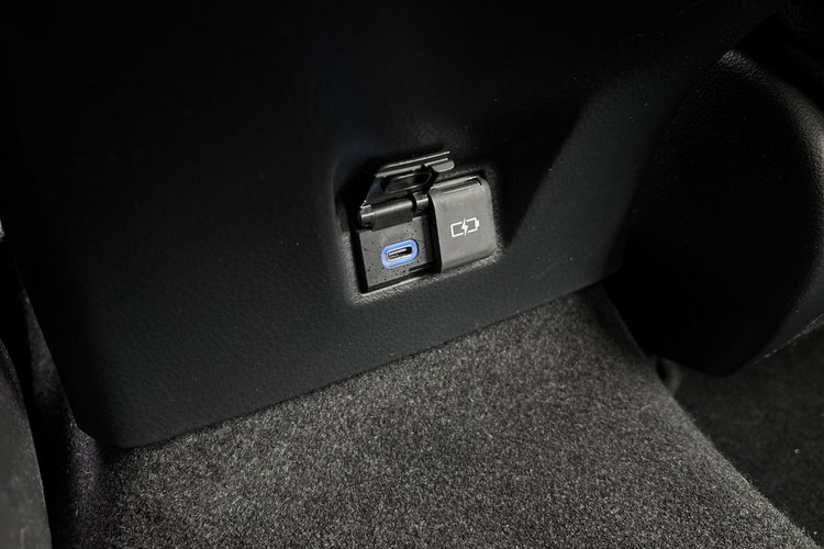 Toyota Camry 2.5 HSD 218KM EXECUTIVE, gwarancja, FV23% zdjęcie 13