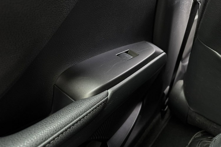 Toyota Camry 2.5 HSD 218KM EXECUTIVE, gwarancja, FV23% zdjęcie 15