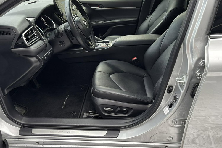 Toyota Camry 2.5 HSD 218KM EXECUTIVE, gwarancja, FV23% zdjęcie 33