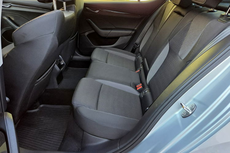 Skoda Octavia 1.5 TSI 150 KM, Ambition, Salon PL, serwis ASO, F.VAT23, leasing zdjęcie 17