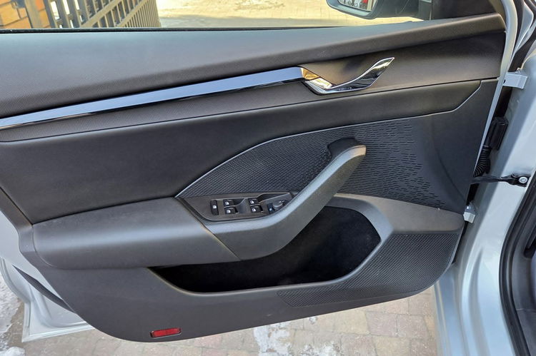 Skoda Octavia 1.5 TSI 150 KM, Ambition, Salon PL, serwis ASO, F.VAT23, leasing zdjęcie 32