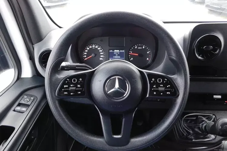 Mercedes Sprinter zdjęcie 12