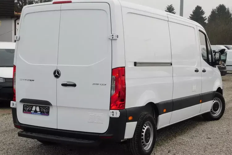 Mercedes Sprinter zdjęcie 2