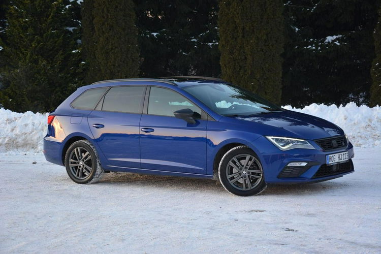 Seat Leon FR Full Led Skóry Navi Panorama Radar ACC Virtual Parktr Beats zdjęcie 10