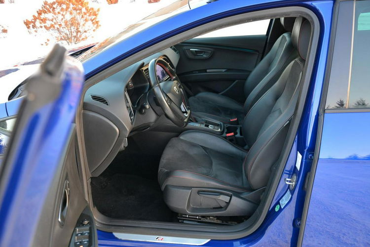 Seat Leon FR Full Led Skóry Navi Panorama Radar ACC Virtual Parktr Beats zdjęcie 16