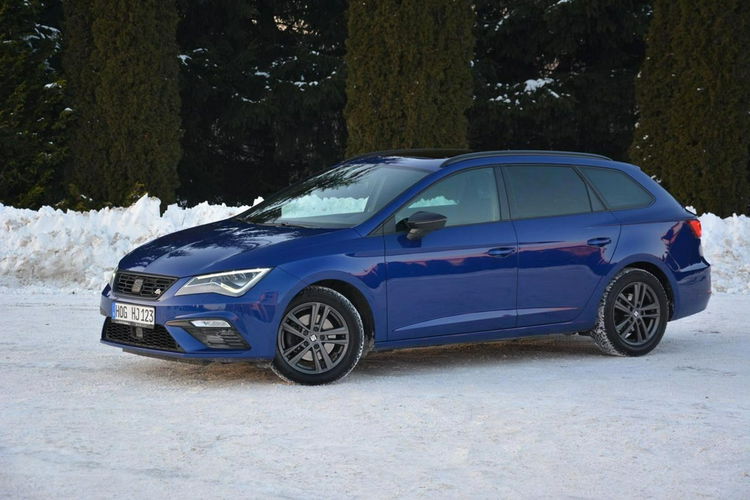 Seat Leon FR Full Led Skóry Navi Panorama Radar ACC Virtual Parktr Beats zdjęcie 3