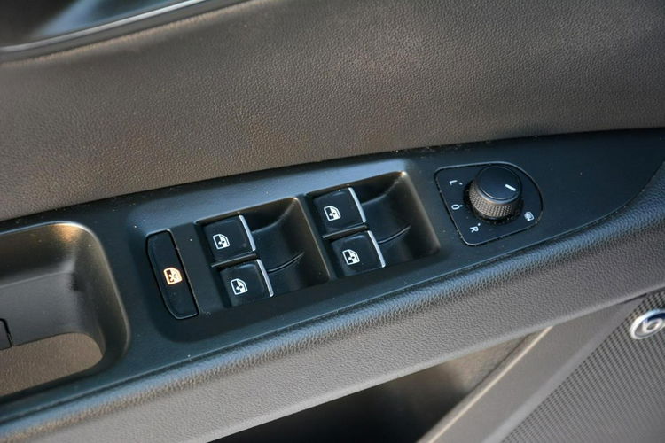 Seat Leon FR Full Led Skóry Navi Panorama Radar ACC Virtual Parktr Beats zdjęcie 34