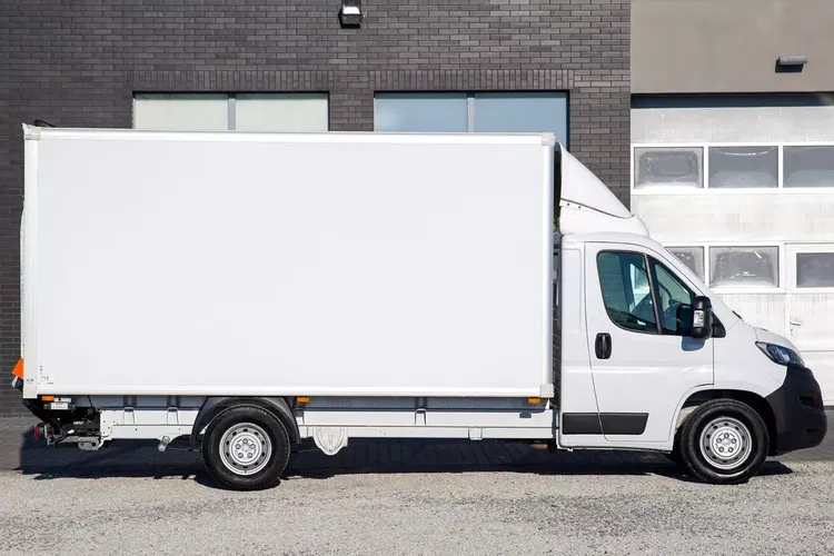 Peugeot Boxer 165KM 8ep KONTENER + WINDA dHollandia 750kg zdjęcie 1
