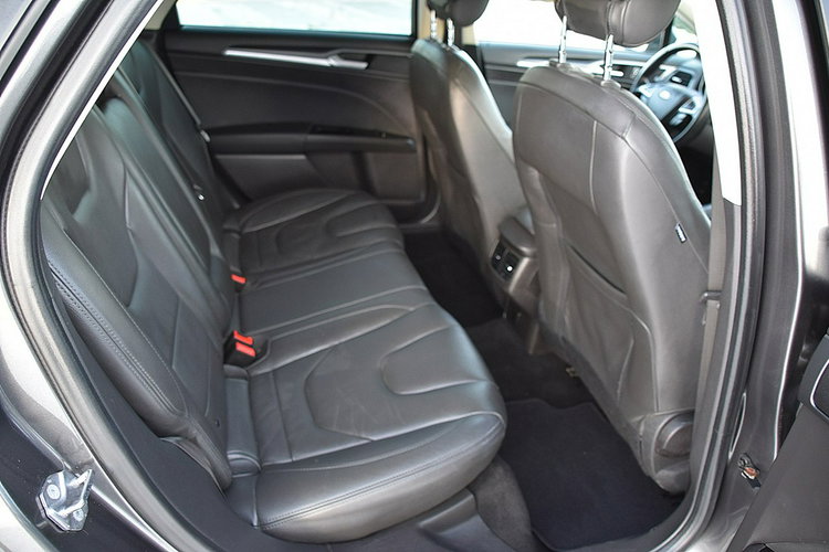 Ford Mondeo Titanium Navi Ful Led Kamera Skóra Gwarancja zdjęcie 11