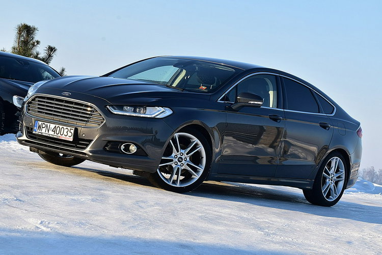 Ford Mondeo Titanium Navi Ful Led Kamera Skóra Gwarancja zdjęcie 2