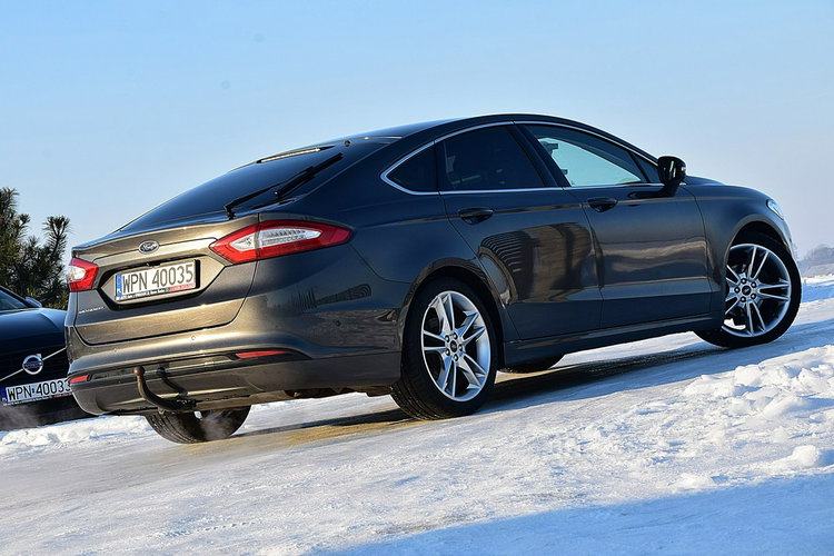 Ford Mondeo Titanium Navi Ful Led Kamera Skóra Gwarancja zdjęcie 3