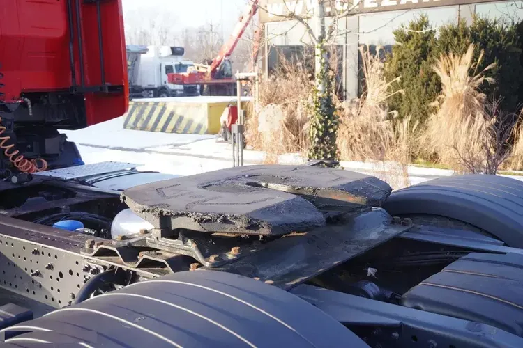 Iveco Stralis 460 E6 / kab. sypialna 2 łóżka zdjęcie 8