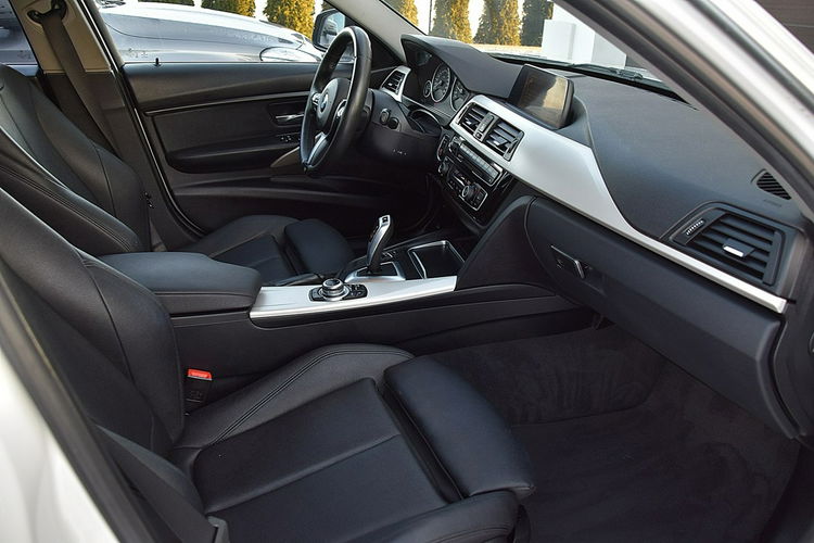 BMW 320 D 163Km Navi Ful Led Skóra Gwarancja zdjęcie 11