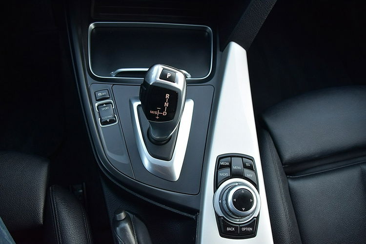 BMW 320 D 163Km Navi Ful Led Skóra Gwarancja zdjęcie 14
