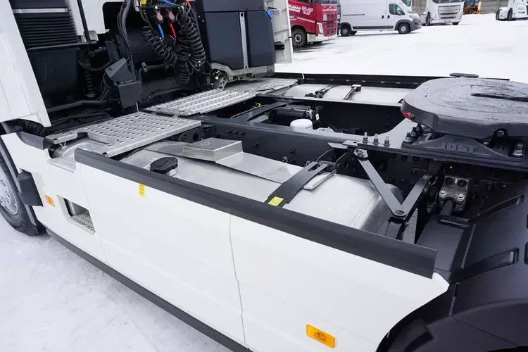 Volvo / FH / 460 / I - SAVE / XL / EURO 6 / ACC / I - COOL zdjęcie 10