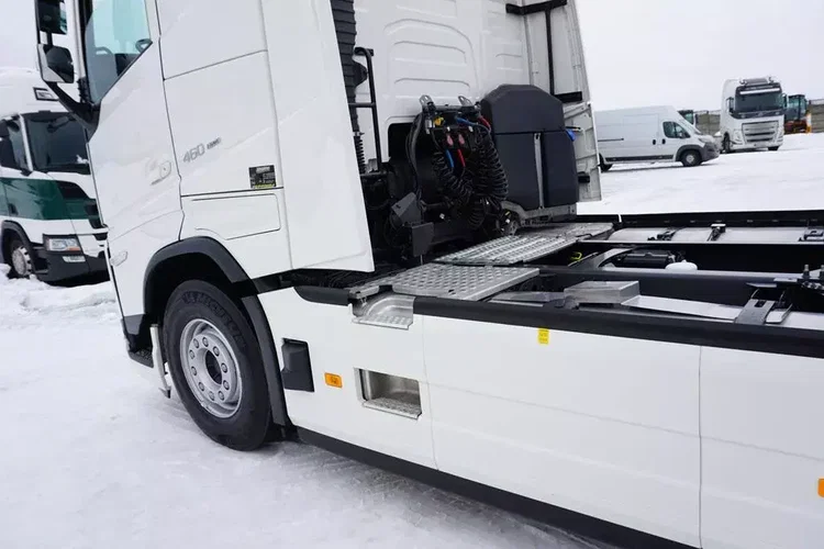 Volvo / FH / 460 / I - SAVE / XL / EURO 6 / ACC / I - COOL zdjęcie 23