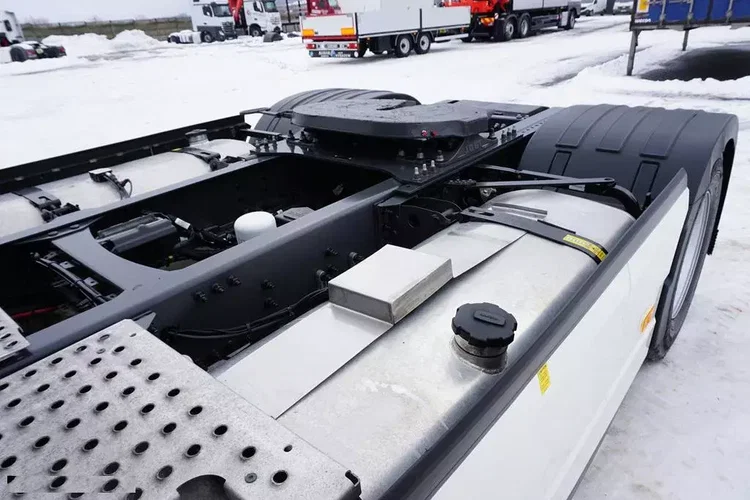 Volvo / FH / 460 / I - SAVE / XL / EURO 6 / ACC / I - COOL zdjęcie 24