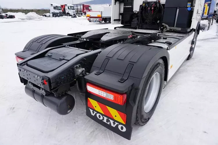 Volvo / FH / 460 / I - SAVE / XL / EURO 6 / ACC / I - COOL zdjęcie 32