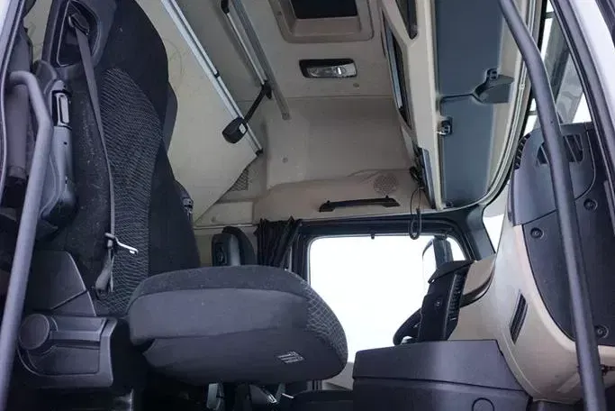 Mercedes ACTROS / 1851 / EURO 6 / ACC / BIG SPACE zdjęcie 8