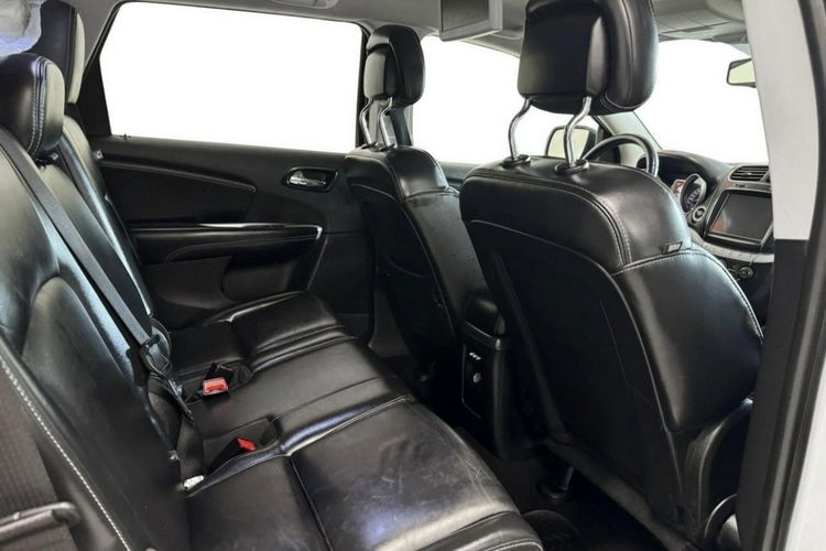 Fiat Freemont 2.0d 170KM automat 7.os. Skóry Navi DVD kamera 4x4 full serwis 1.r.gw zdjęcie 16