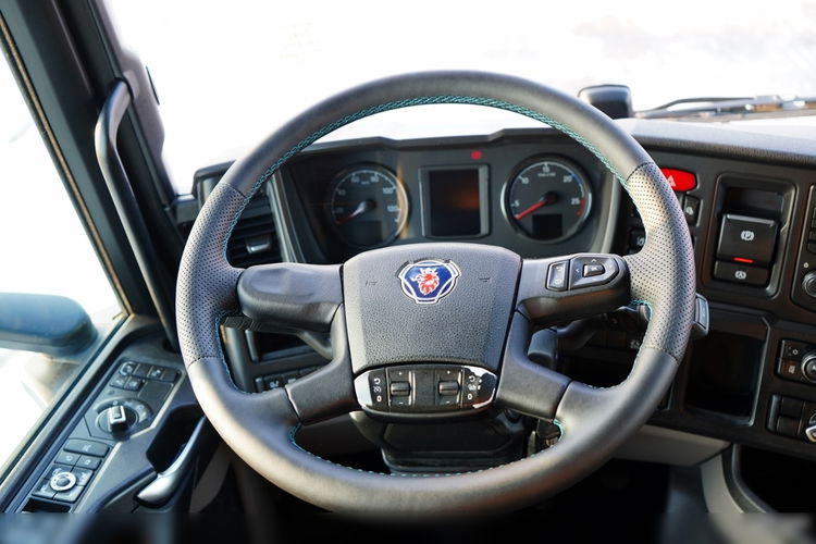 Scania R 450 / RETARDER / HYDRAULIKA / KLIMATYZACJA POSTOJOWA / ALUFELGI /  zdjęcie 29