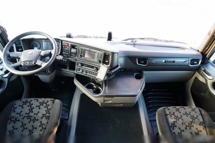 Scania R 450 / RETARDER / HYDRAULIKA / KLIMATYZACJA POSTOJOWA / ALUFELGI /  zdjęcie 32