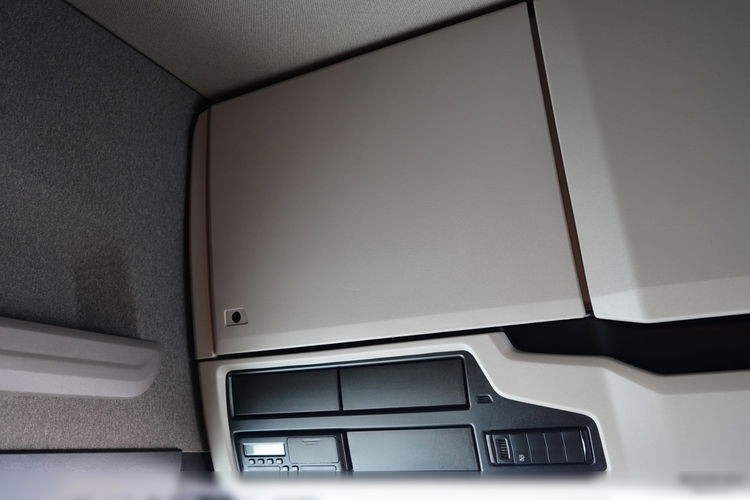 Scania R 450 / RETARDER / HYDRAULIKA / KLIMATYZACJA POSTOJOWA / ALUFELGI /  zdjęcie 34