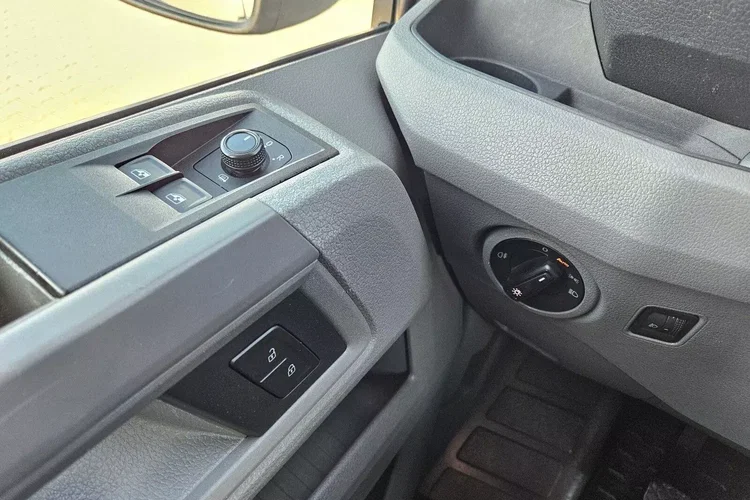 Volkswagen Crafter L3H2 54999zł NETTO 2.0TDi/140KM zdjęcie 19