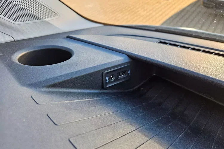 Volkswagen Crafter L3H2 54999zł NETTO 2.0TDi/140KM zdjęcie 24