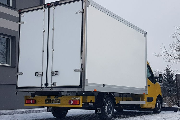 Renault Master KONTENER 8EP 4.22x2.23x2.23 KLIMA MANUAL KRAJOWY 6-BIEGÓW DMC 3500 KG zdjęcie 29