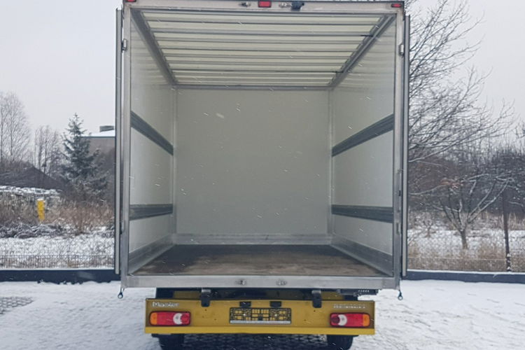 Renault Master KONTENER 8EP 4.22x2.23x2.23 KLIMA MANUAL KRAJOWY 6-BIEGÓW DMC 3500 KG zdjęcie 5