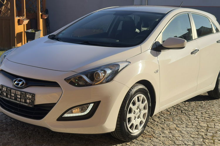 Hyundai i30 1.4 Benz. 100KM z Niemiec, 100% Oryginał TYLKO 89.000km Książka zdjęcie 4