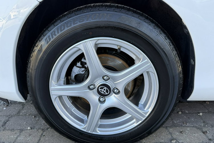 Yaris Toyota Yaris 2014 1.3 benzyna Salon Polska przebieg 84tyś bezwypadkowy zdjęcie 37